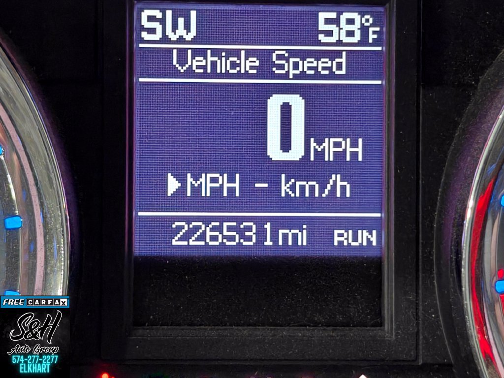Used 2013 Chrysler Town & Country Touring FWD image 20