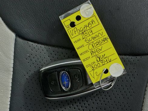 Used 2019 Subaru Crosstrek Hybrid w/ Moonroof Package w/Navigation AWD/4WD image 36