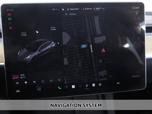 Used 2023 Tesla Model 3 Standard Range image 4