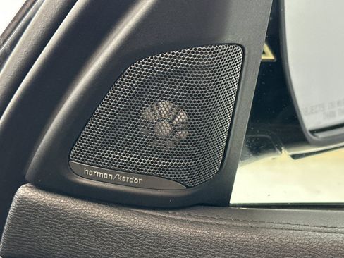 Used 2019 BMW X6 xDrive35i w/ M Sport Package image 21