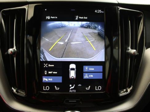 Used 2019 Volvo XC60 T6 R-Design w/ Protection Package Premier image 23