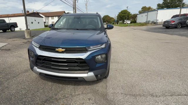 Used 2021 Chevrolet TrailBlazer LT FWD image 3