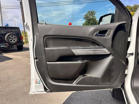 Used 2022 Chevrolet Colorado LT w/ Fleet Safety Package RWD image 27