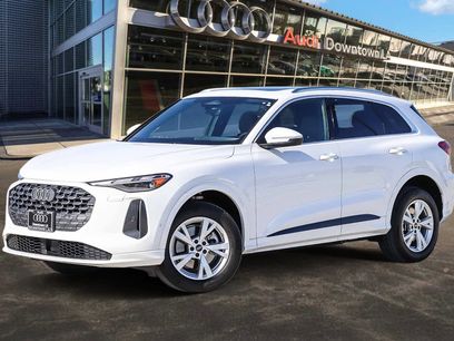 Used 2025 Audi Q5 Premium w/ Convenience Package