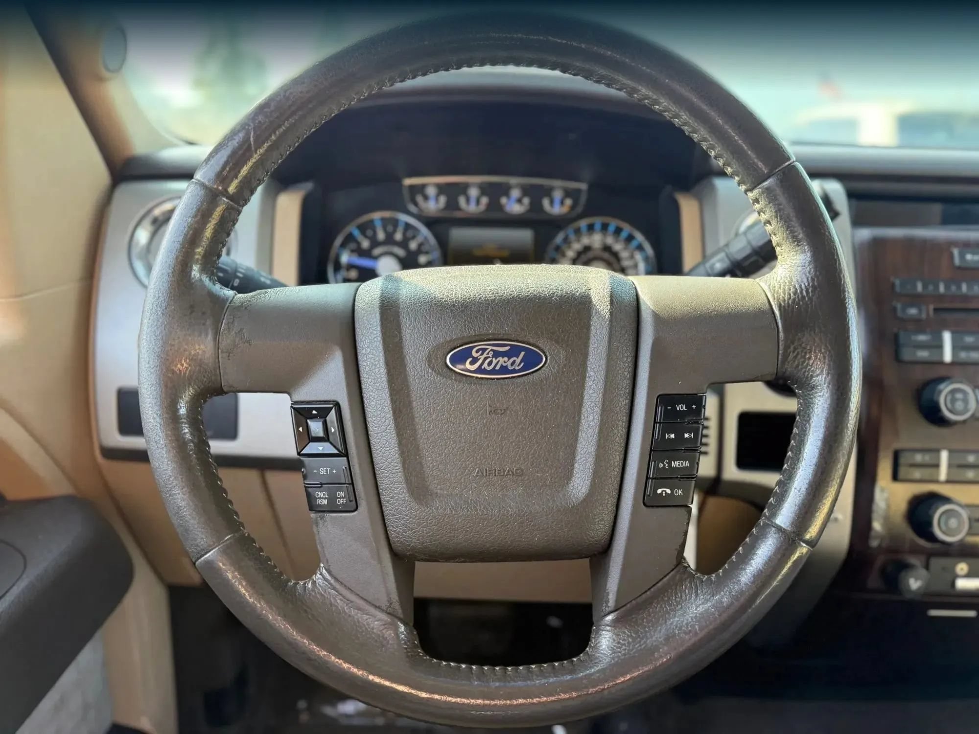 Used 2012 Ford F150 Lariat w/ Lariat Chrome Pkg RWD image 24