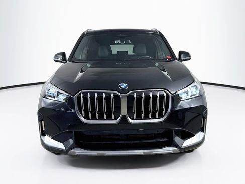 Used 2025 BMW X1 xDrive28i AWD/4WD image 3