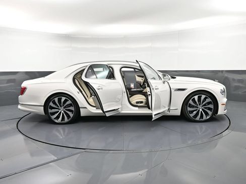 New 2026 Bentley Flying Spur Plug-In Hybrid AWD/4WD image 37