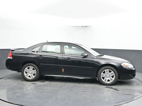 Used 2011 Chevrolet Impala LT w/ Luxury Edition Package image 11