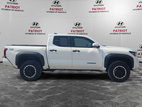 Used 2024 Toyota Tacoma TRD Off-Road AWD/4WD image 2
