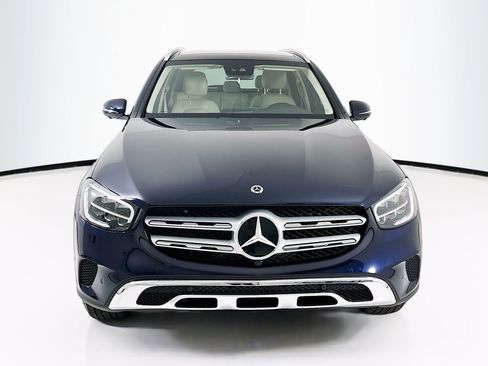 Used 2022 Mercedes-Benz GLC 300 image 2