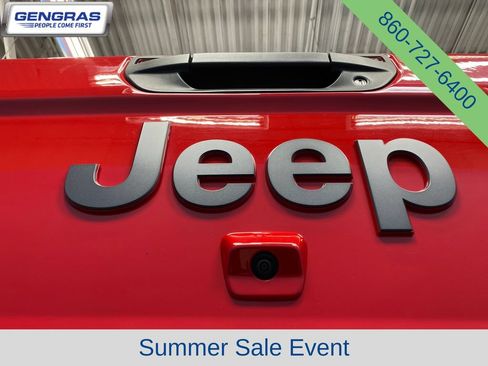 Certified 2025 Jeep Gladiator Rubicon AWD/4WD image 35