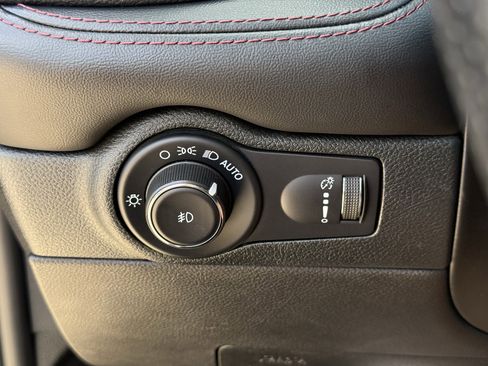 Used 2022 Dodge Durango R/T image 25