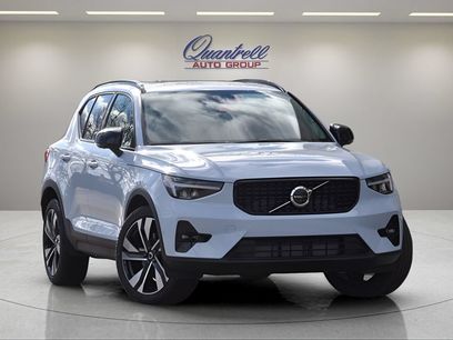 Used 2026 Volvo XC40 B5 Plus w/ Protection Package Premier