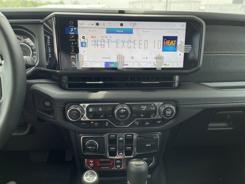 New 2025 Jeep Wrangler Unlimited Rubicon 392 image 25