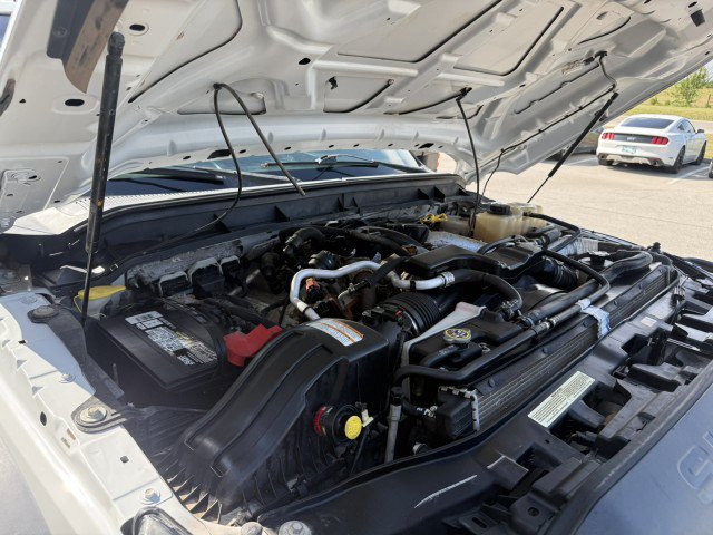 Used 2015 Ford F550 4x4 Regular Cab Super Duty image 18