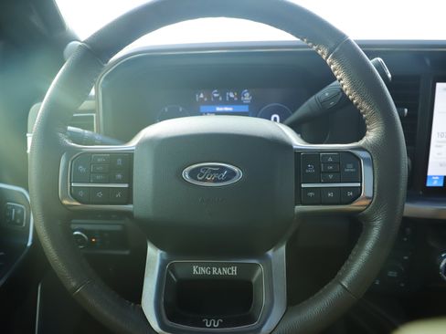 Used 2024 Ford F350 King Ranch w/ FX4 Off-Road Package image 12