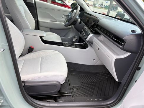 Used 2026 Hyundai Kona SE FWD image 15