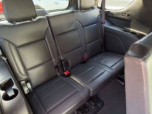 Used 2023 Chevrolet Tahoe LT RWD image 12