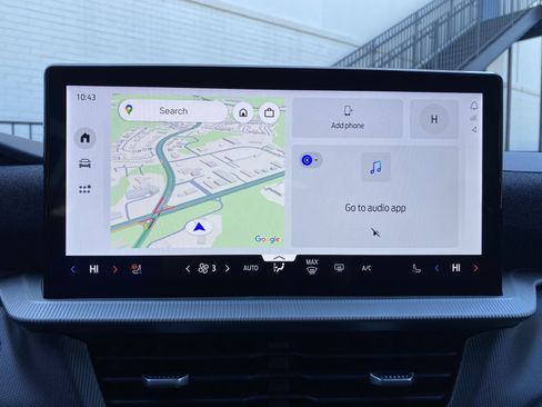 Used 2025 Ford Explorer ST-Line w/ Premium Package image 26