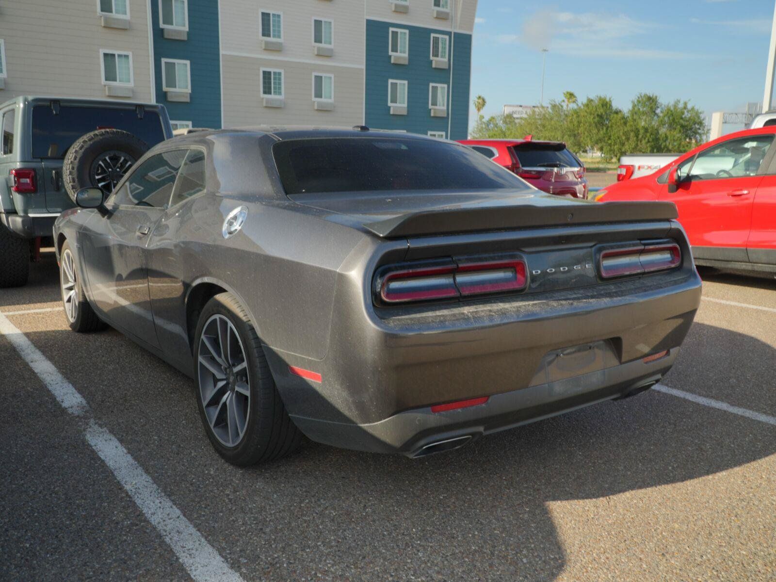 Used 2023 Dodge Challenger R/T RWD image 4