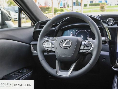 Used 2025 Lexus RZ 300e w/ Accessory Package (P5) image 18