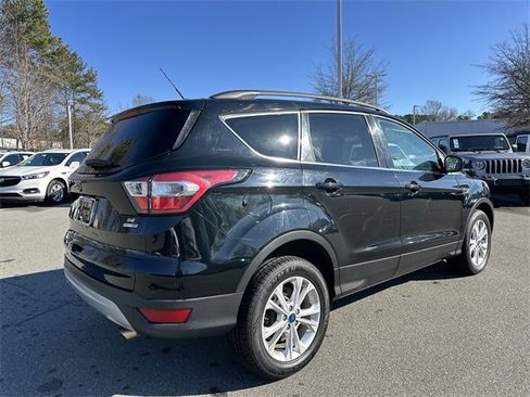 Used 2018 Ford Escape SE image 5