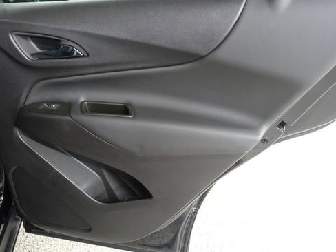 Used 2024 Chevrolet Equinox LT FWD image 22