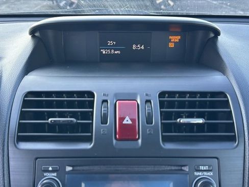 Used 2015 Subaru Forester 2.5i w/ Alloy Wheel Package image 32