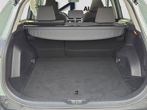 Used 2021 Toyota RAV4 XLE w/ Convenience Package image 11