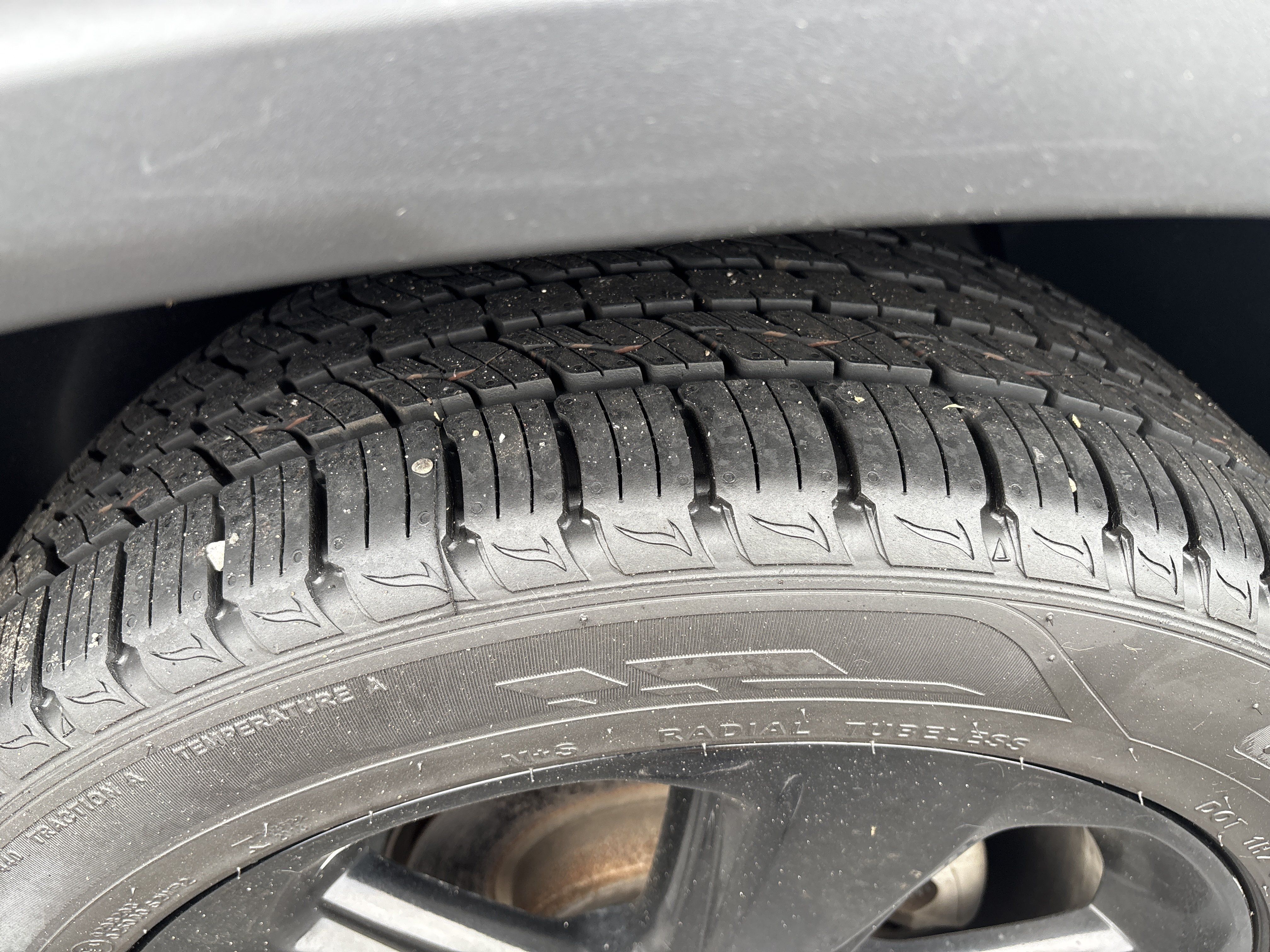 Used 2019 Chevrolet Trax Premier w/ Midnight Edition AWD/4WD image 7