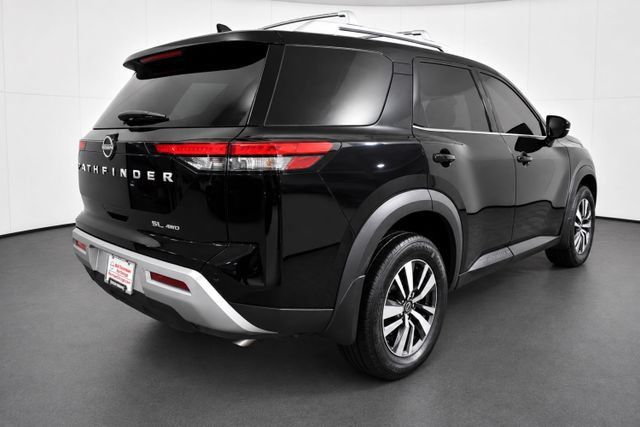 Certified 2025 Nissan Pathfinder SL AWD/4WD image 4