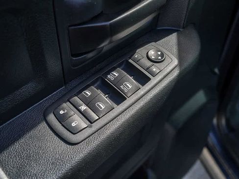 Used 2017 RAM 1500 Express image 22