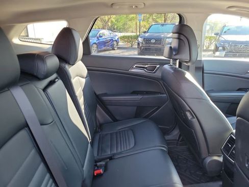 Used 2024 Kia Sportage SX image 35