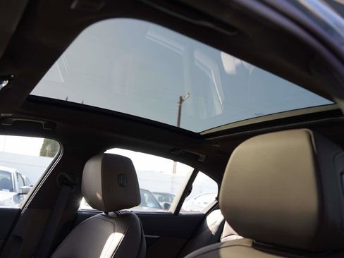 Used 2025 BMW i5 xDrive40 w/ Executive Package image 14