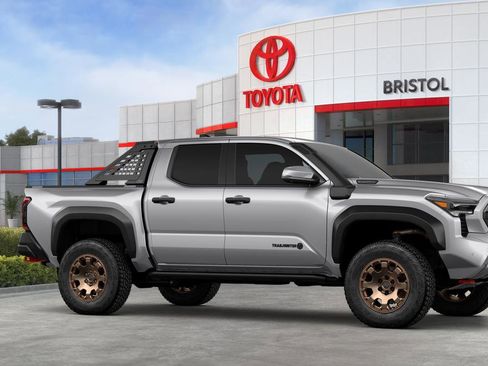 New 2025 Toyota Tacoma Trailhunter image 32