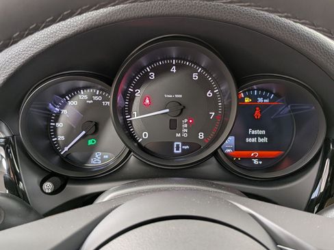 New 2026 Porsche Macan AWD/4WD image 27