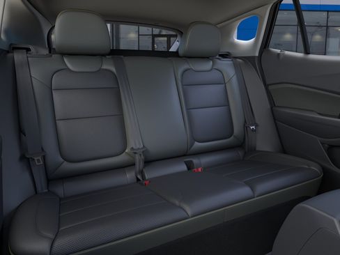 New 2026 Chevrolet Trax ACTIV FWD image 17