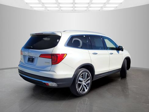 Used 2018 Honda Pilot Touring image 4