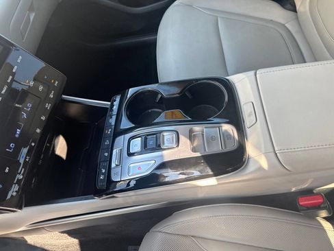 Used 2022 Hyundai Tucson Limited AWD/4WD image 13