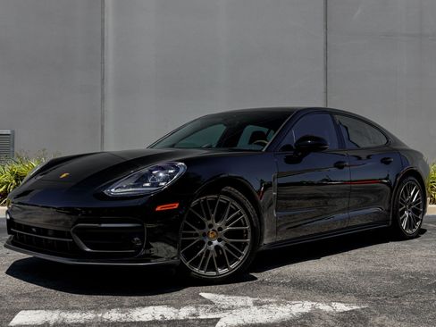 Used 2023 Porsche Panamera Platinum Edition RWD image 43