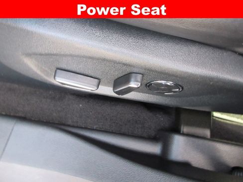Used 2018 Ford Explorer Platinum AWD/4WD image 30