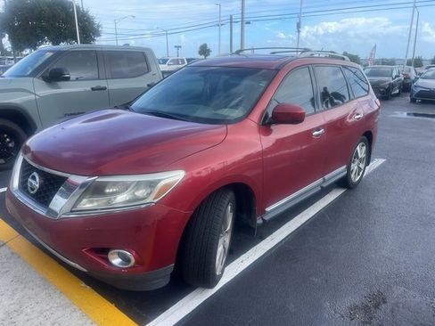 Used 2014 Nissan Pathfinder Platinum w/ Platinum Premium Package image 3