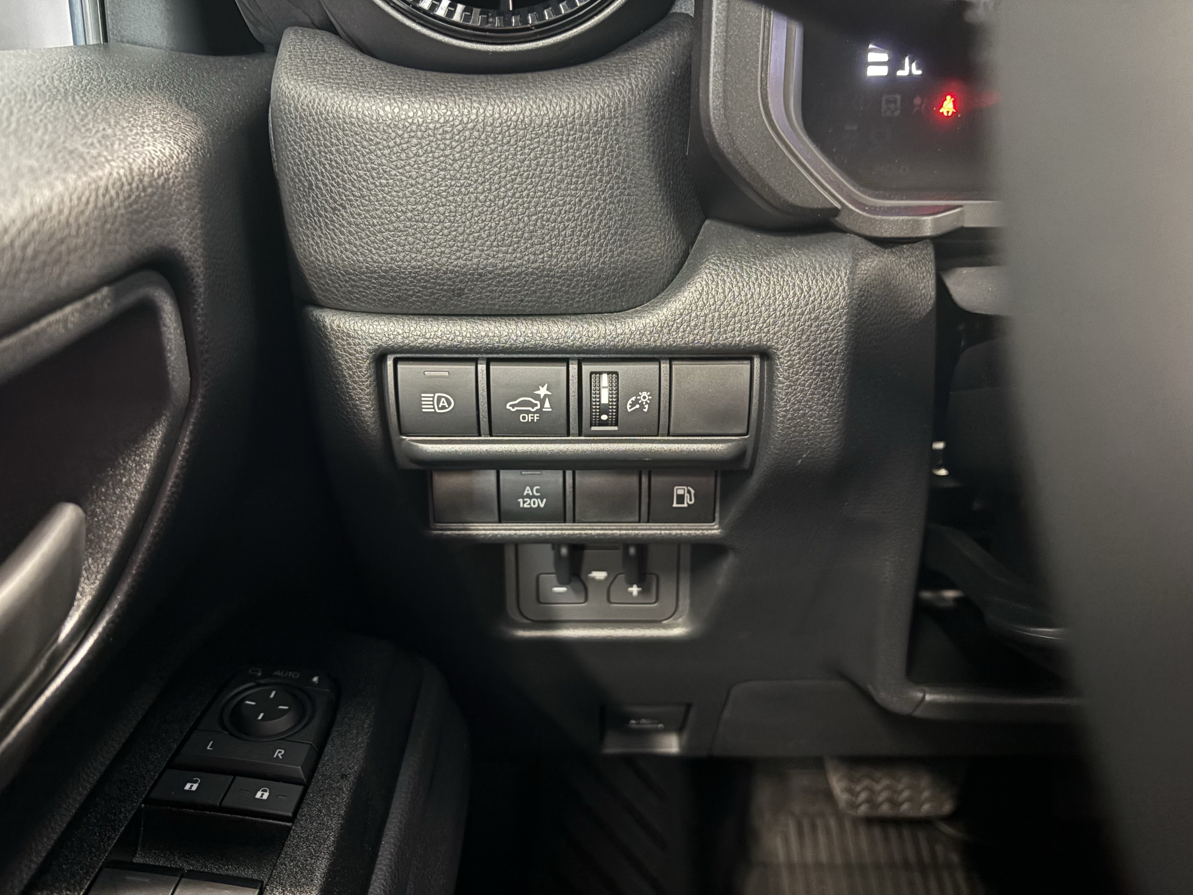 Used 2025 Toyota Land Cruiser 1958 AWD/4WD image 27