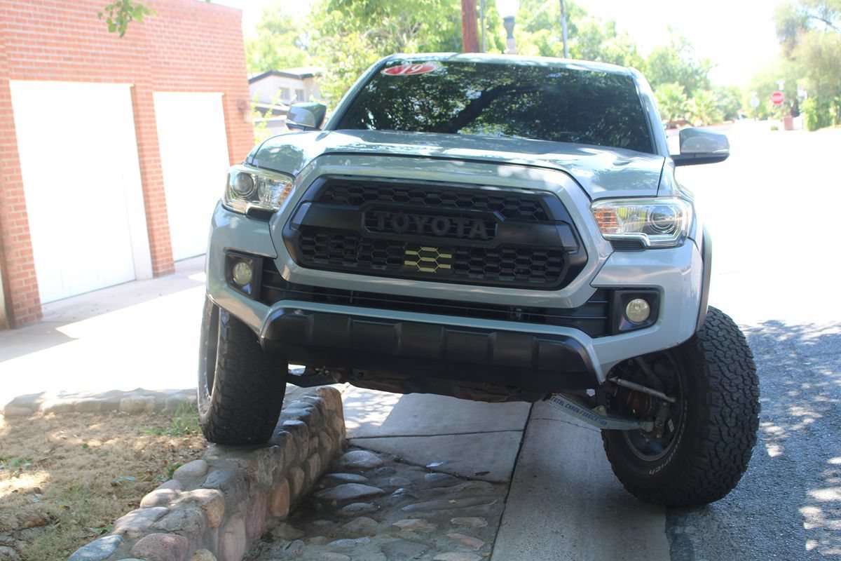 Used 2019 Toyota Tacoma TRD Off-Road AWD/4WD image 42