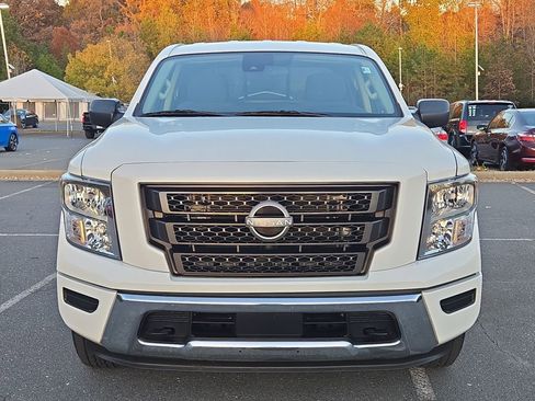 Used 2024 Nissan Titan SV w/ Accessory Utility Package image 9
