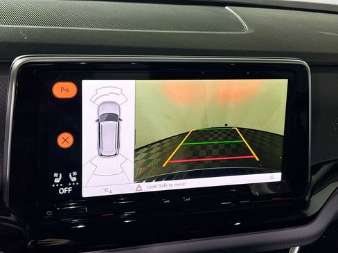 New 2026 Volkswagen Atlas Peak Edition image 16