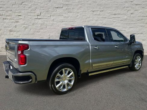 Used 2024 Chevrolet Silverado 1500 High Country w/ High Country Premium Package AWD/4WD image 5