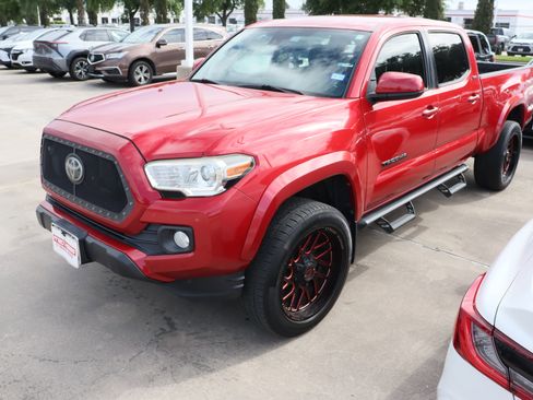 Used 2019 Toyota Tacoma SR5 image 6