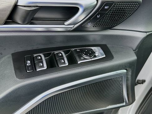 Used 2025 Kia Telluride SX X-Line AWD/4WD image 18