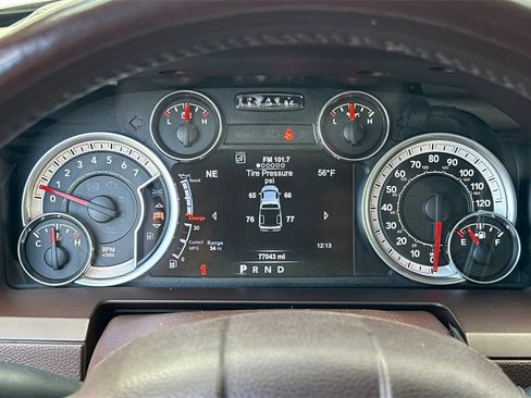 Used 2015 RAM 2500 Laramie image 24